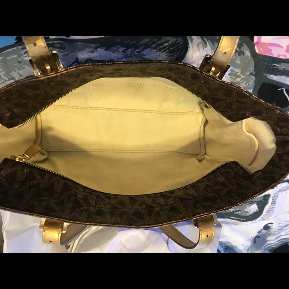 AUTH MK CREAM CANVAS & BRN LTHR TOTE BAG / MED SZ - Picture 4 of 8